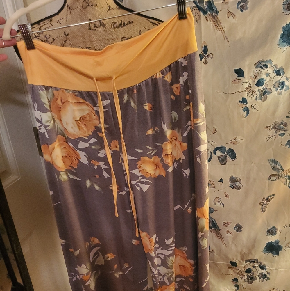 Comfy pants. - Picture 3 of 8